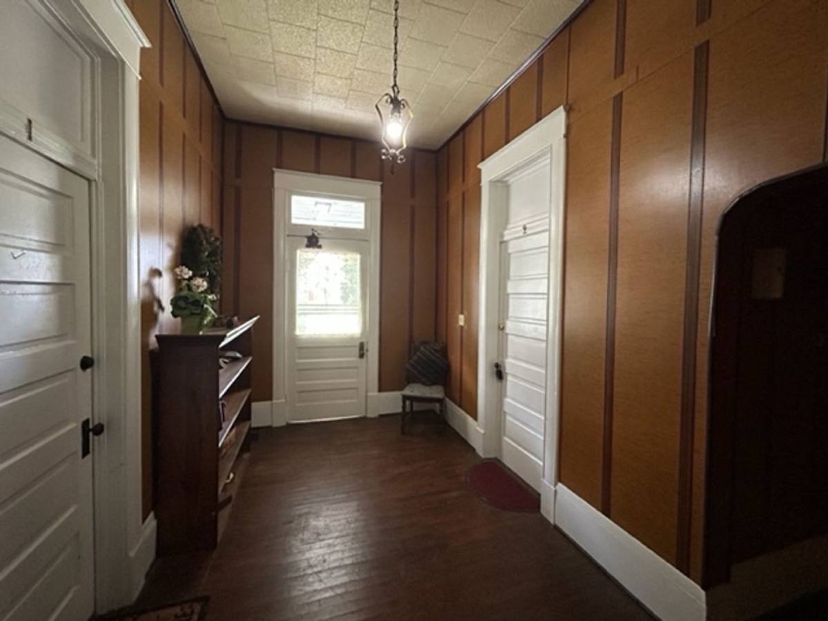 Apartment for rent at 615 Memorial Dr SW, Decatur, AL 35601