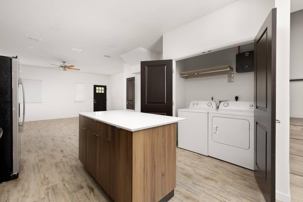 Townhouse for rent at 609 Jasper St 609-2, Edinburg, TX 78541