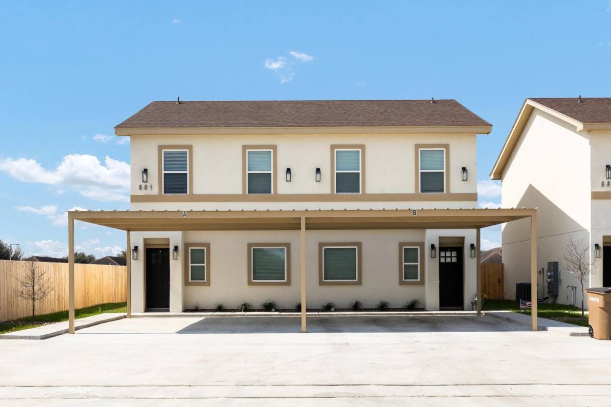 Townhouse for rent at 609 Jasper St 609-2, Edinburg, TX 78541