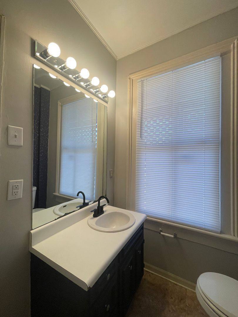 Apartment for rent at 982 Magnolia St, Macon, GA 31201
