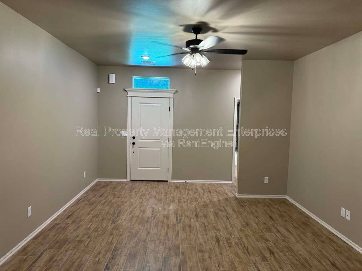 House for rent at 29174 Osage Hills Dr, McLoud, OK 74851