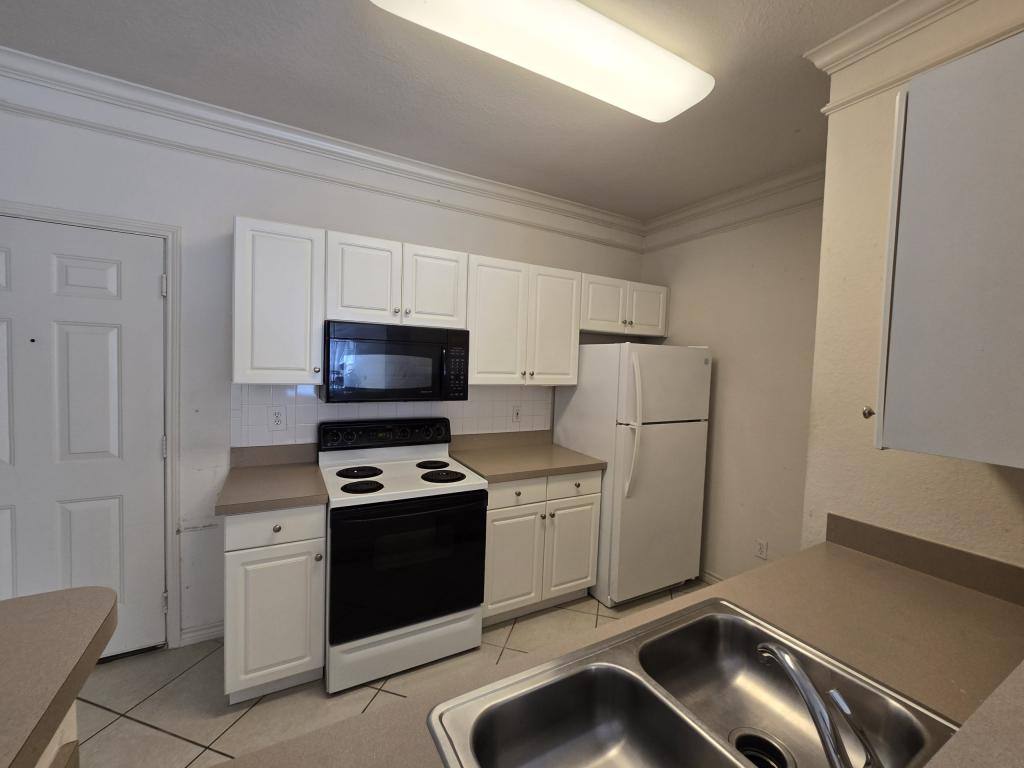 Condo for rent at 4307 Bayside Village Dr #203, Tampa, FL 33615