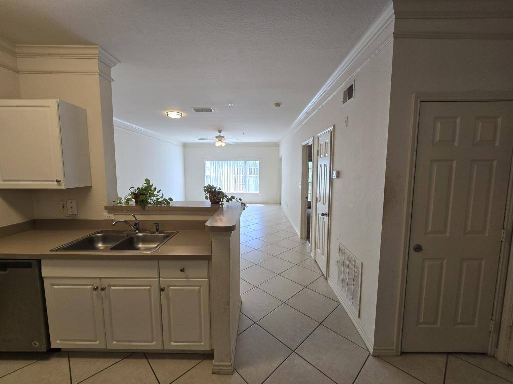 Condo for rent at 4307 Bayside Village Dr #203, Tampa, FL 33615