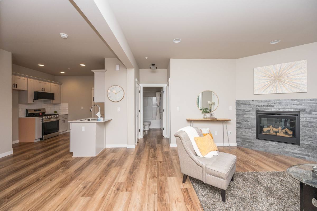 Condo for rent at 4002 10th St SE, Puyallup, WA 98374
