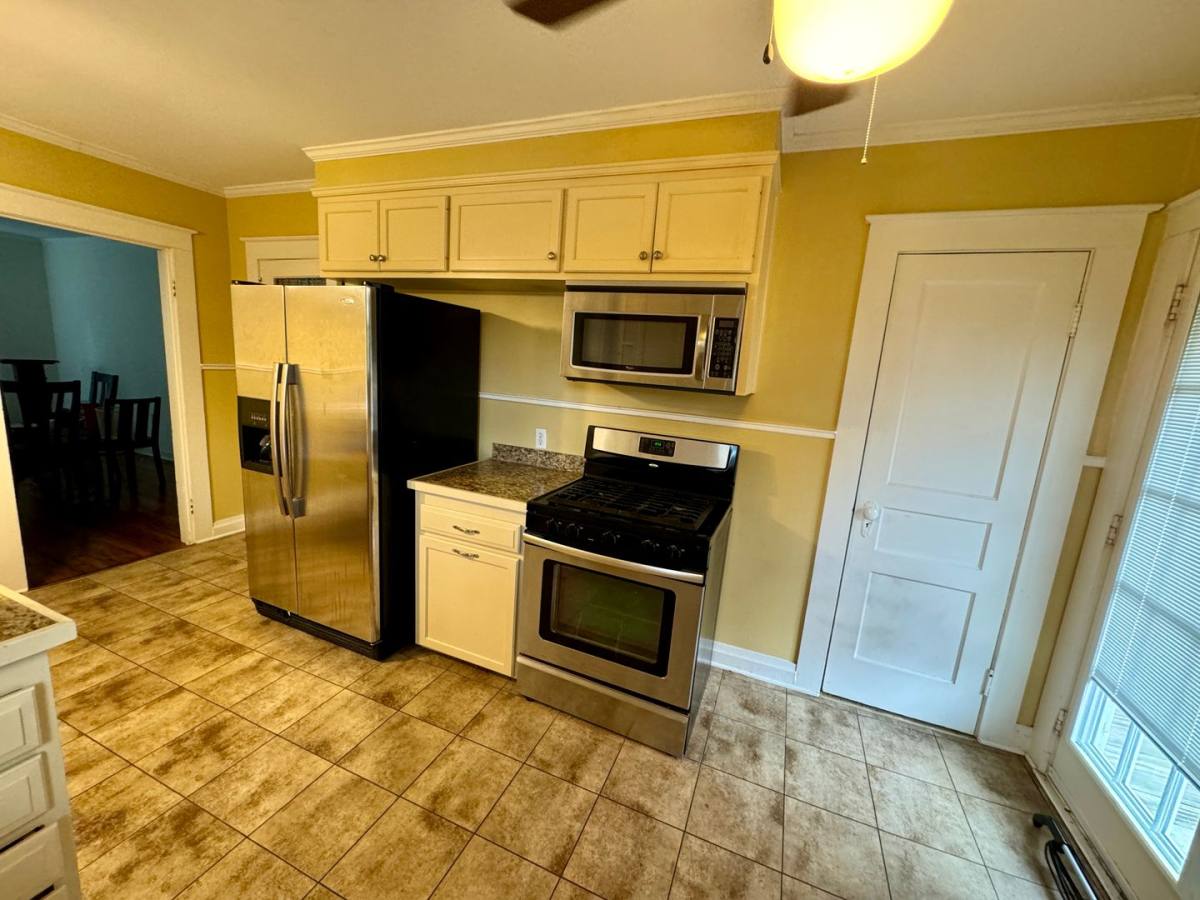 House for rent at 3712 Hyacinth Ave, Baton Rouge, LA 70808