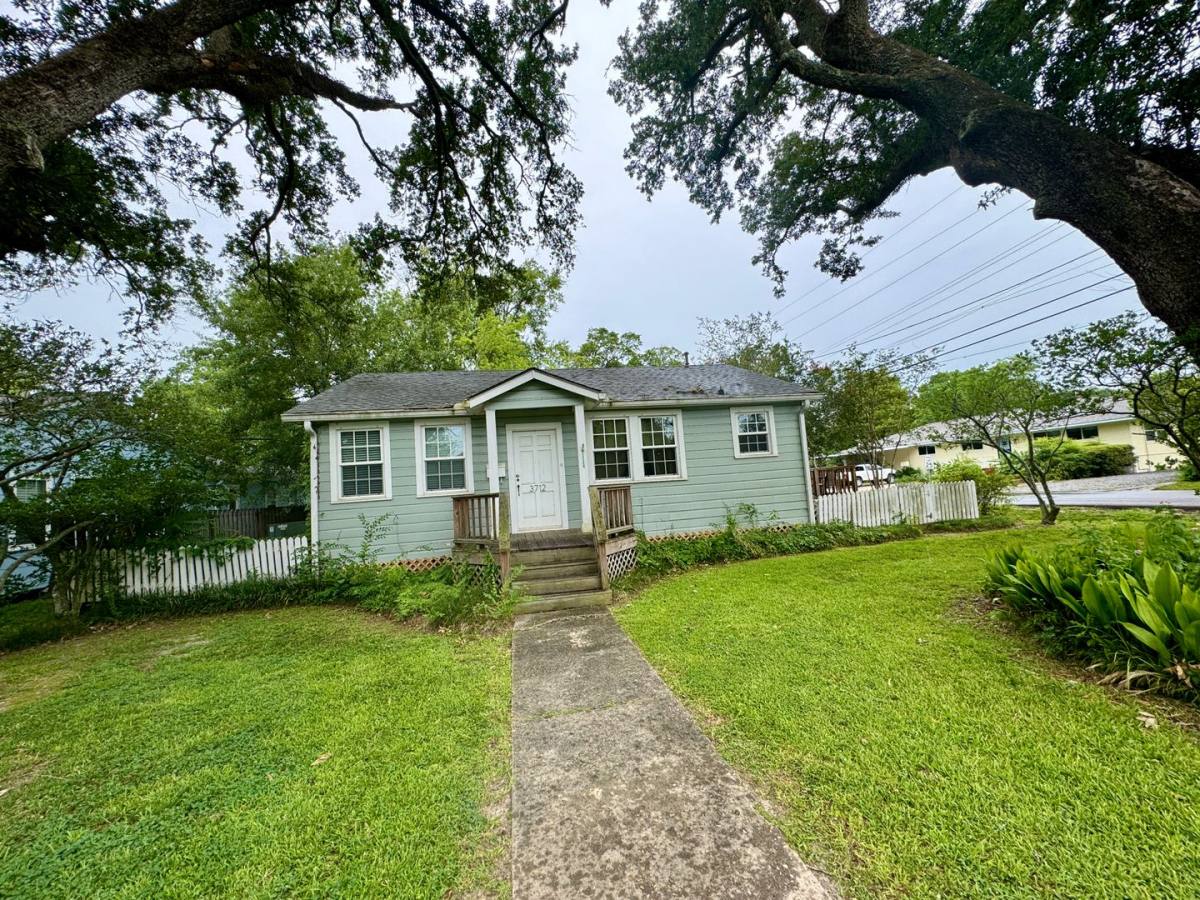 House for rent at 3712 Hyacinth Ave, Baton Rouge, LA 70808