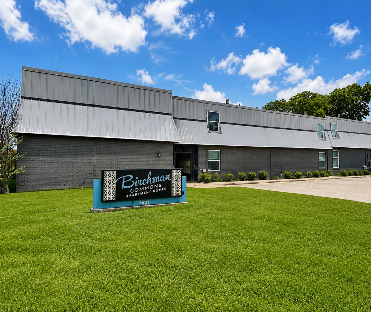 Apartment for rent at Birchman Commons, 5601 Birchman Ave, Fort Worth, TX 76107