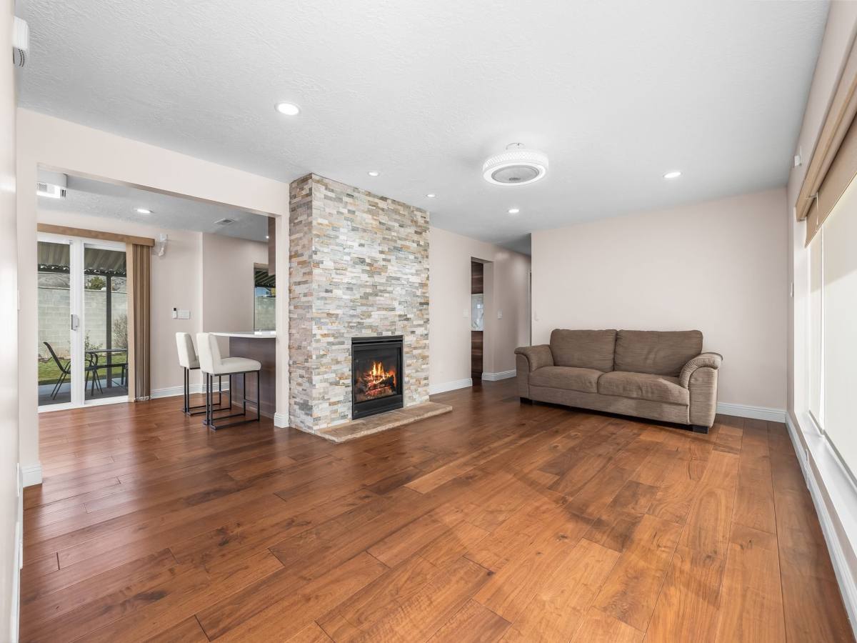 House for rent at 2885 E Loran Heights Dr, Salt Lake City, UT 84109