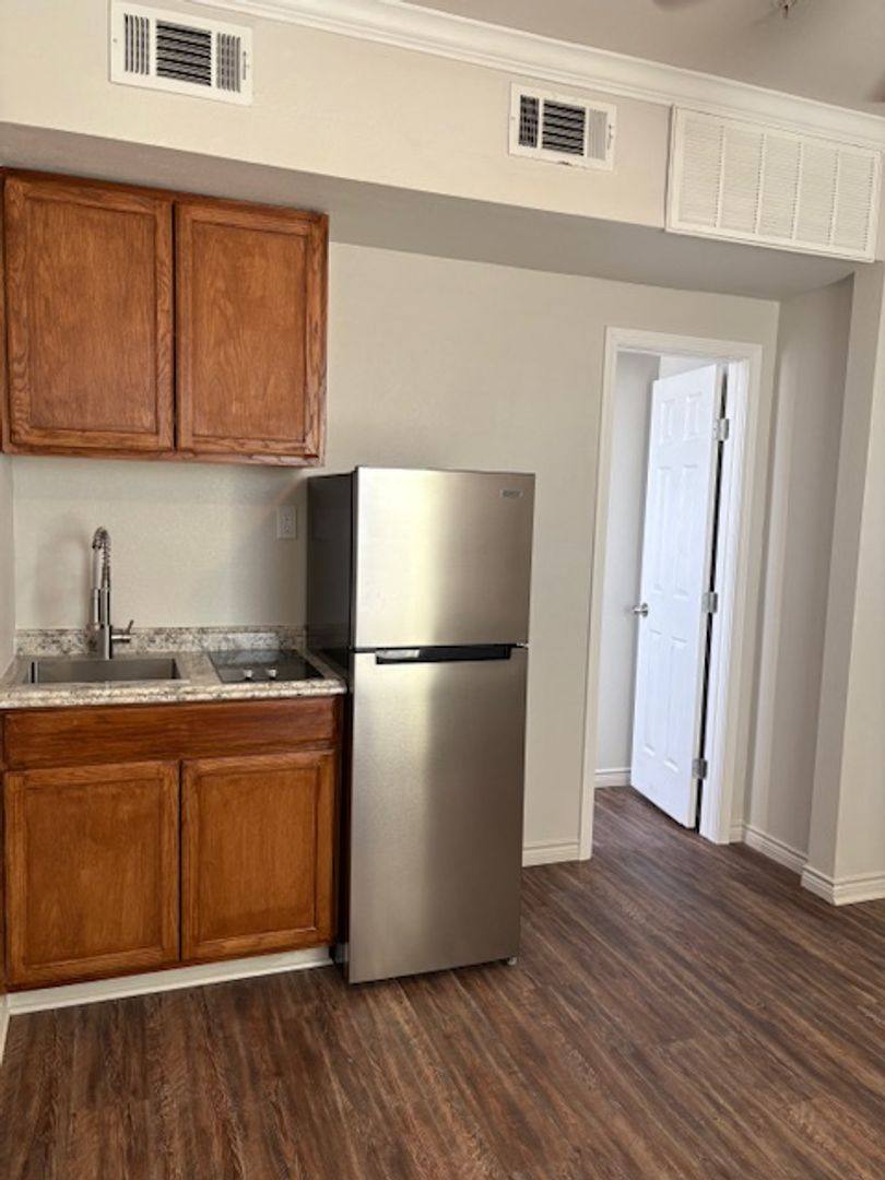 Apartment for rent at 4100 W Illinois Ave, Midland, TX 79703