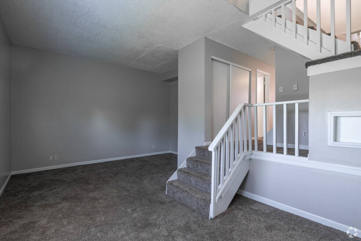 Apartment for rent at 300 W Mound, Decatur, IL 62526