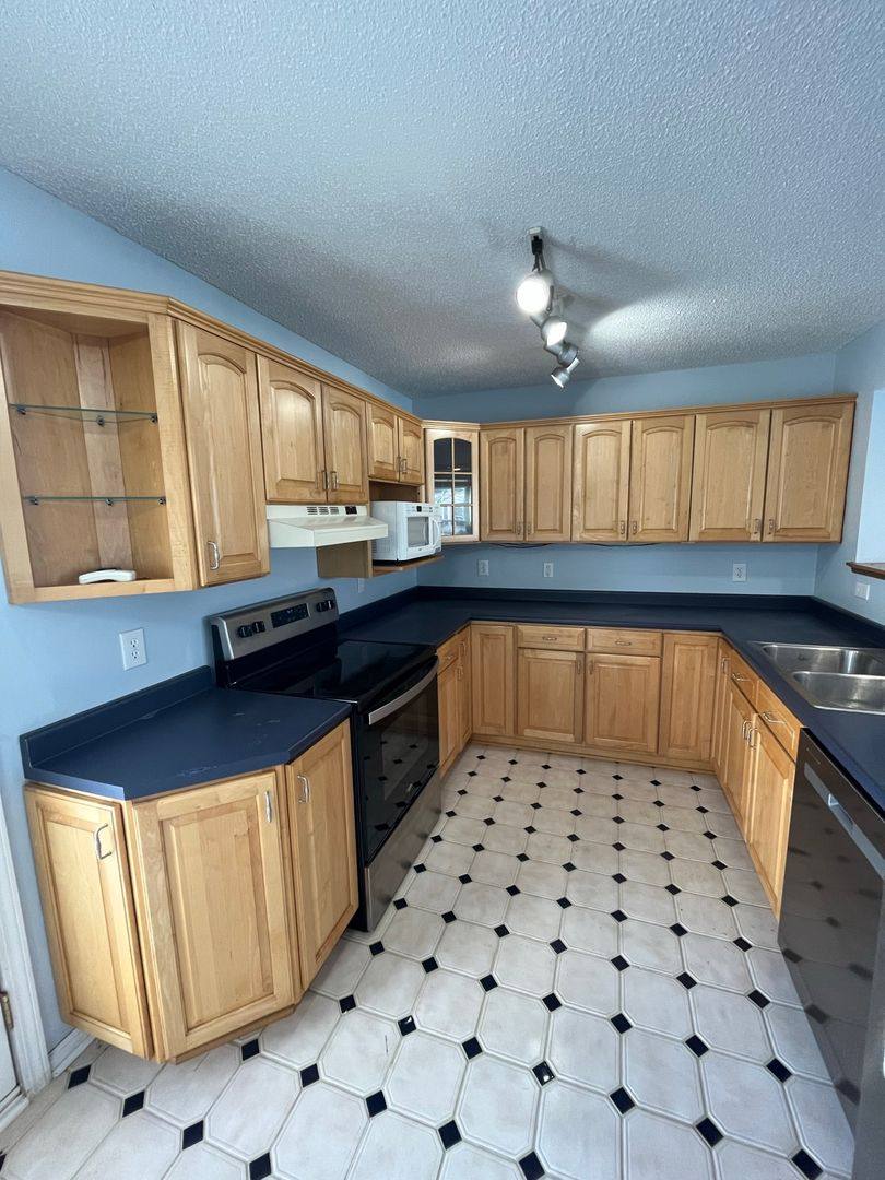 House for rent at 2934 Badger Dr, Hilliard, OH 43026
