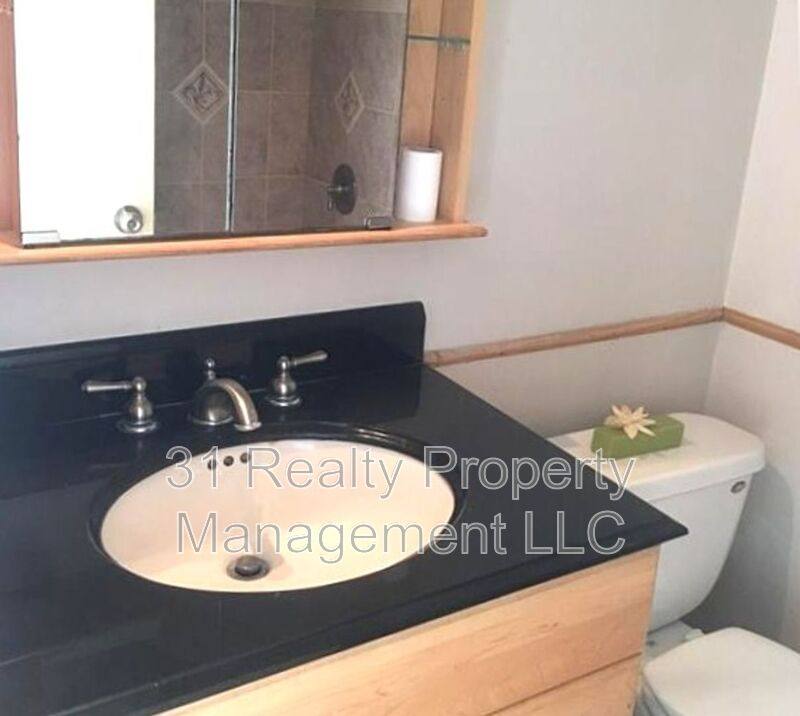 Townhouse for rent at 5616 Harvest Hill Rd, Dallas, TX 75230