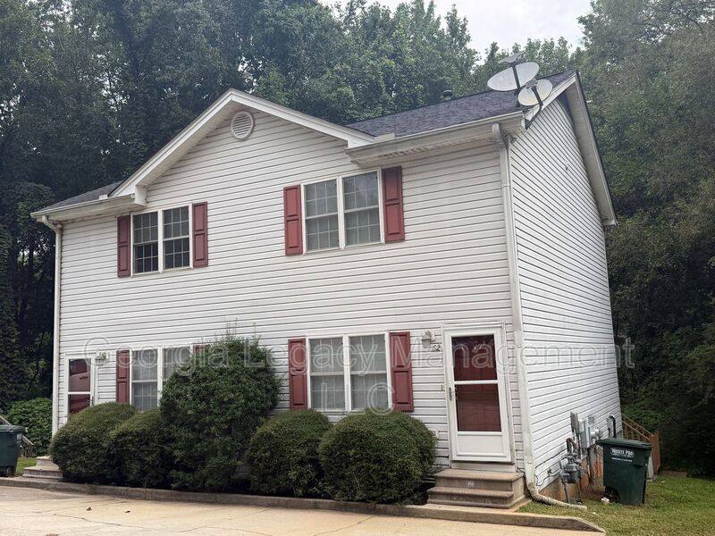 House for rent at 64 Creekside Dr, Commerce, GA 30529