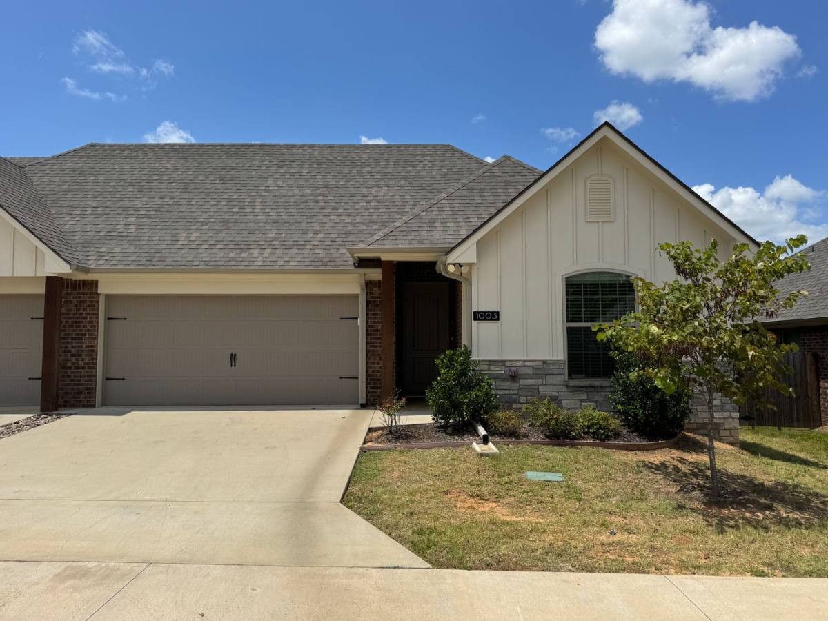 Apartment for rent at 4300 Huntingtower Dr, Tyler, TX 75707
