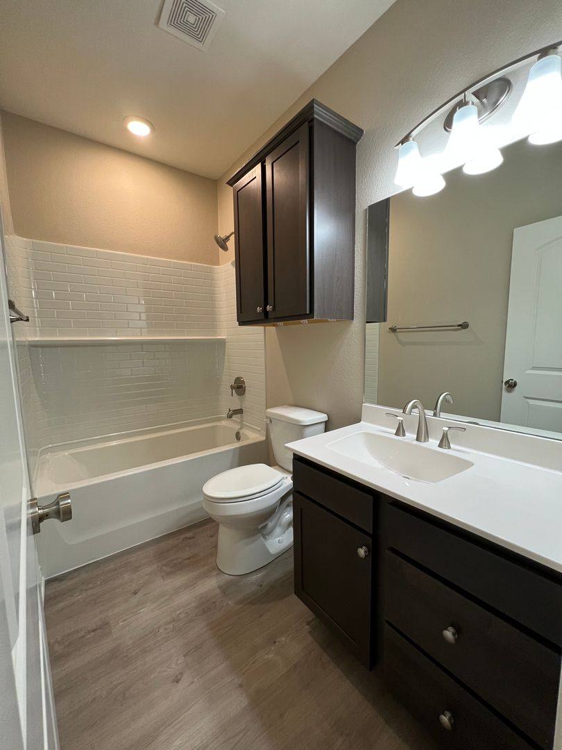 Apartment for rent at 4300 Huntingtower Dr, Tyler, TX 75707