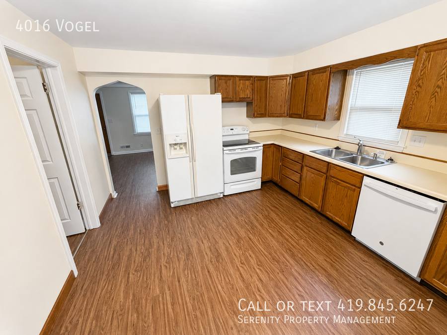 Apartment for rent at 4016 Vogel, Toledo, OH 43613
