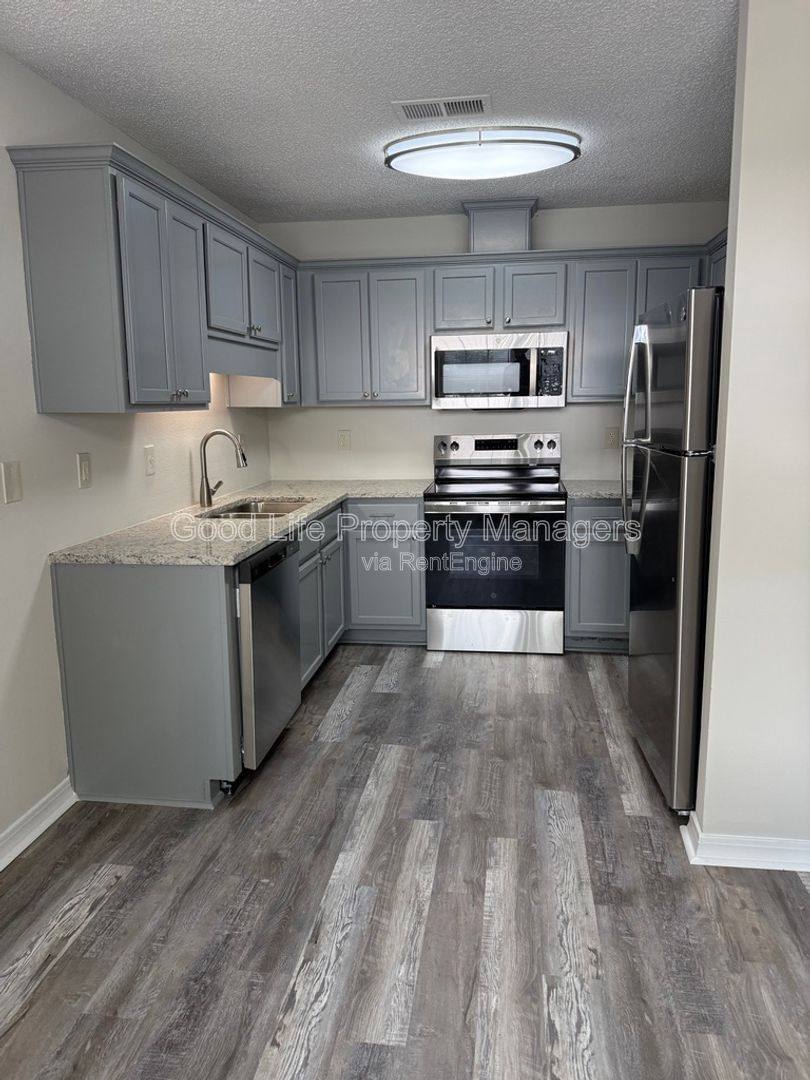 Apartment for rent at 9980 Bowman Ave #C, Pensacola, FL 32534