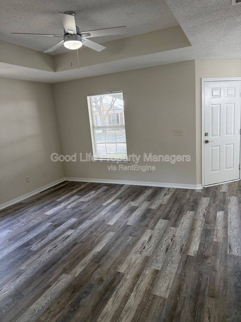 Apartment for rent at 9980 Bowman Ave #C, Pensacola, FL 32534