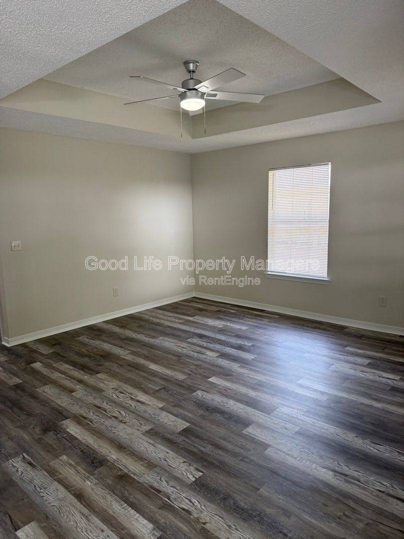 Apartment for rent at 9980 Bowman Ave #C, Pensacola, FL 32534