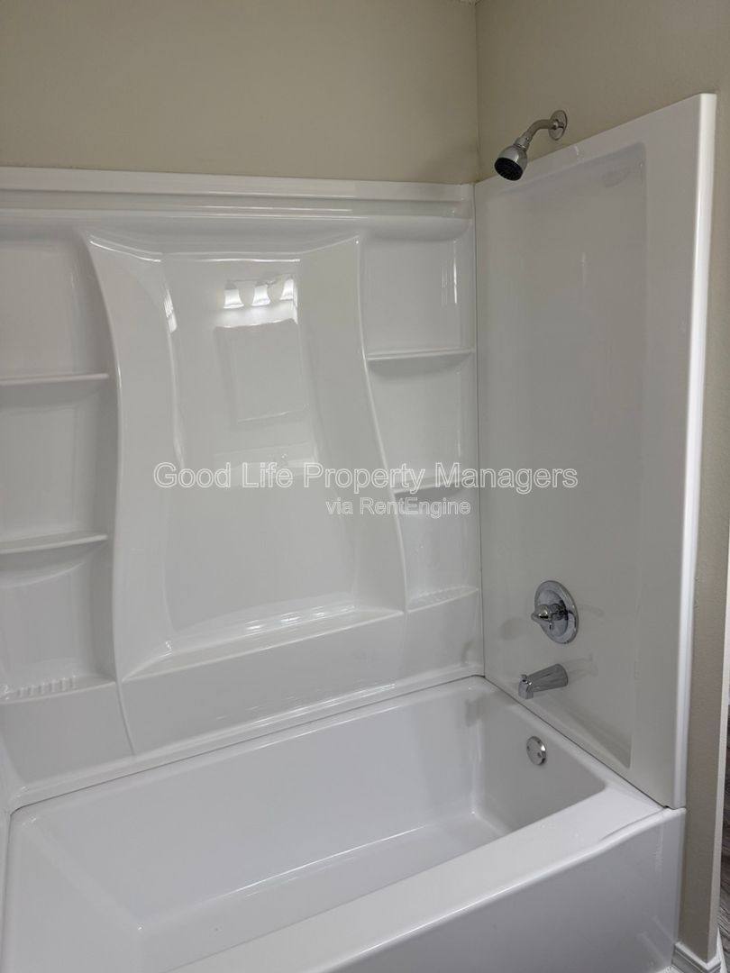 Apartment for rent at 9980 Bowman Ave #C, Pensacola, FL 32534