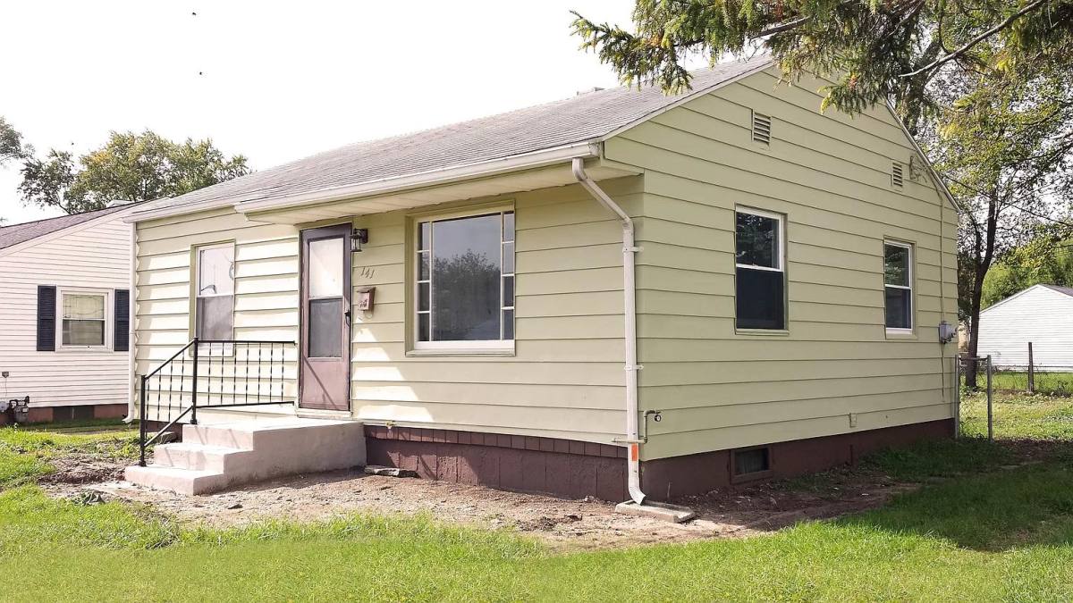 House for rent at 141 N Albert Ave #141, South Bend, IN 46619