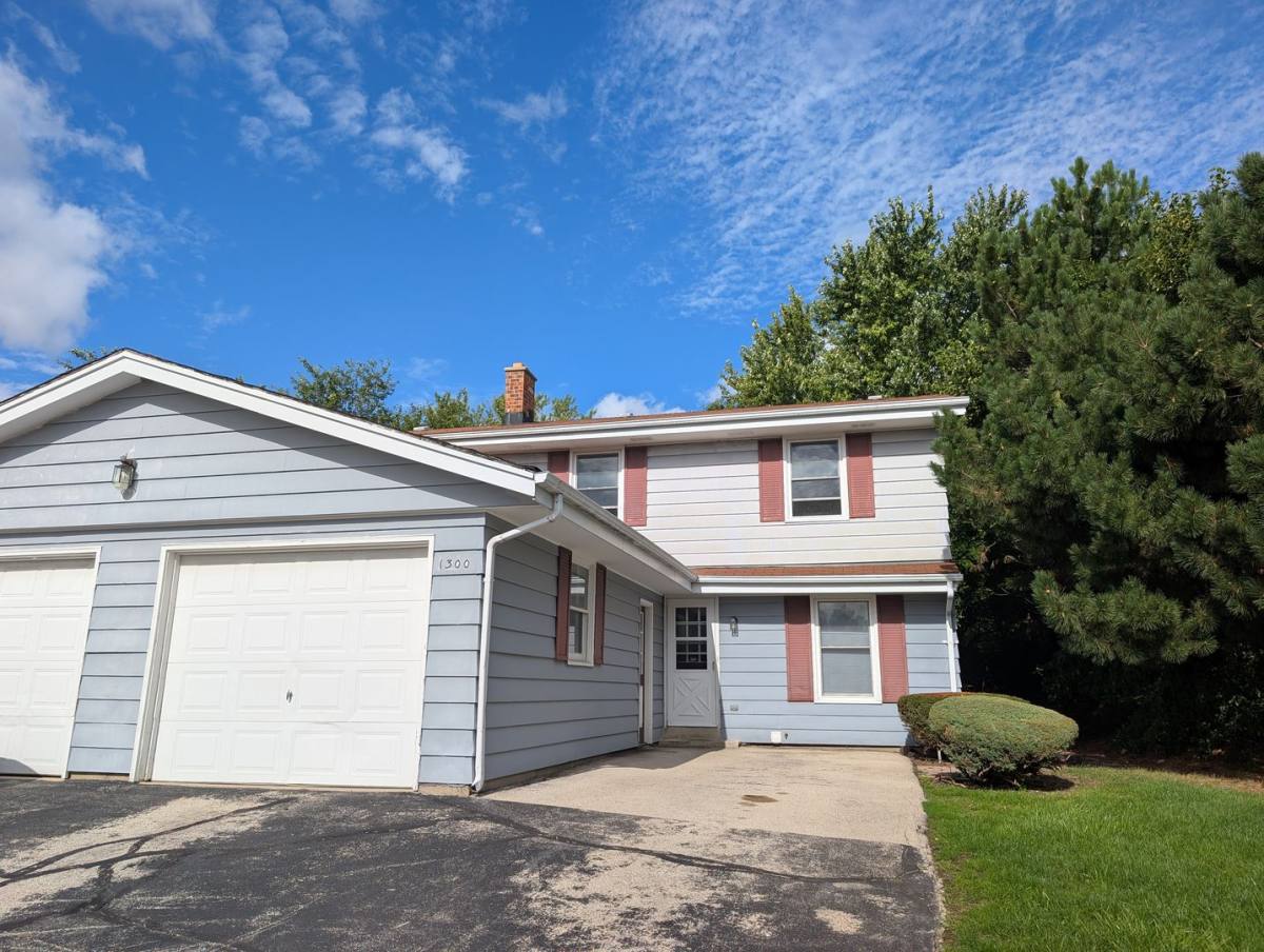 Townhouse for rent at The Brookfield Hills Townhomes, 1345 Dover Place, Brookfield, WI 53005