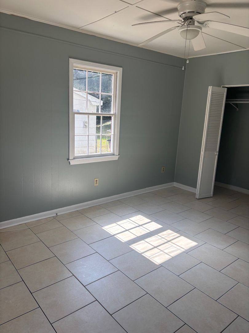 House for rent at 4161 Yorkshire Lane, Mobile, AL 36609