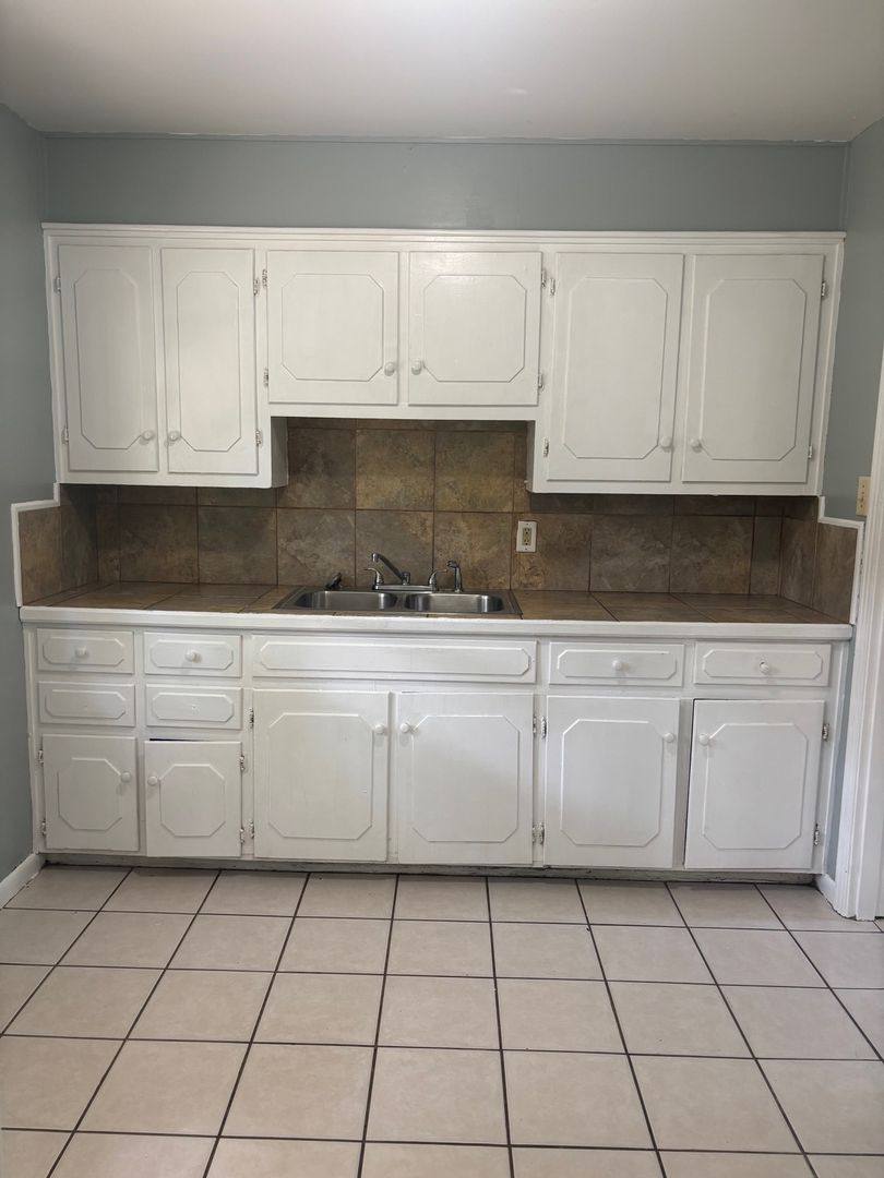 House for rent at 4161 Yorkshire Lane, Mobile, AL 36609