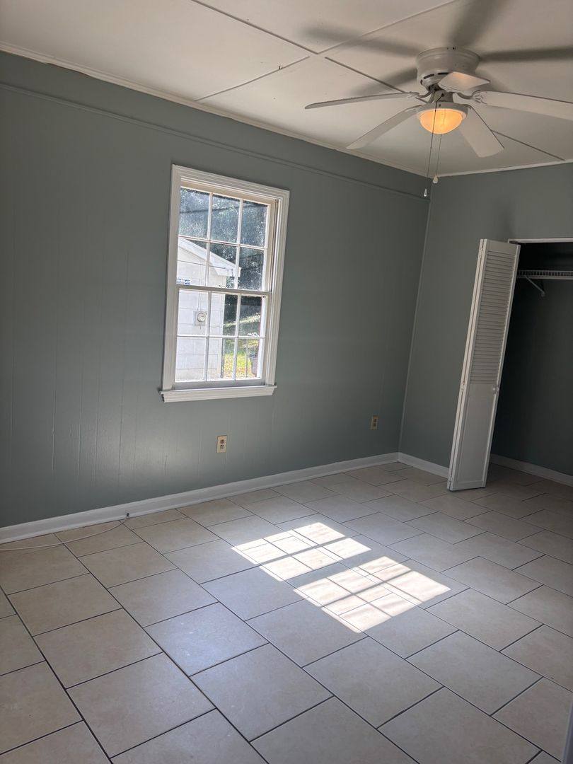 House for rent at 4161 Yorkshire Lane, Mobile, AL 36609