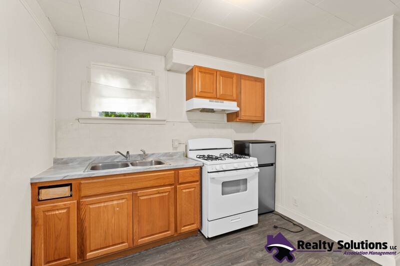Apartment for rent at 733 E Cherry St, Vineland, NJ 08360