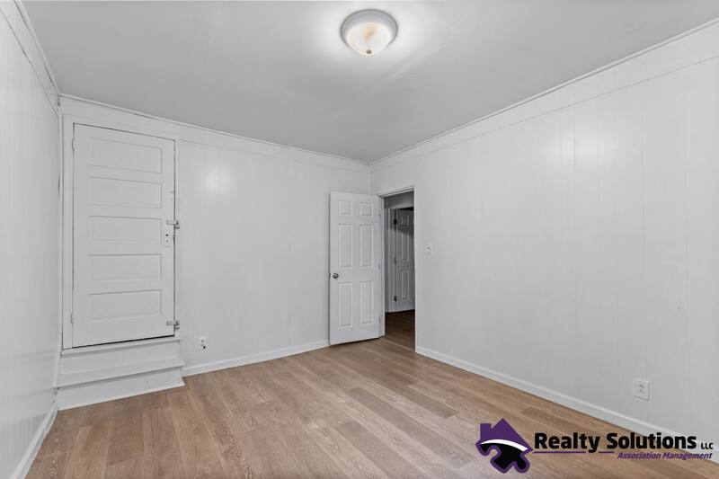 Apartment for rent at 733 E Cherry St, Vineland, NJ 08360