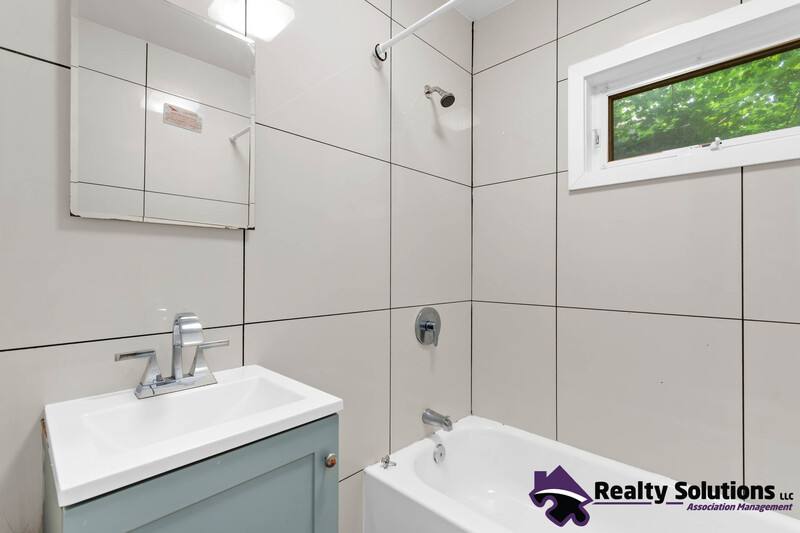 Apartment for rent at 733 E Cherry St, Vineland, NJ 08360