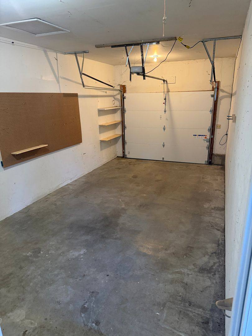 Apartment for rent at 332-334 Covert Lane, Billings, MT 59105