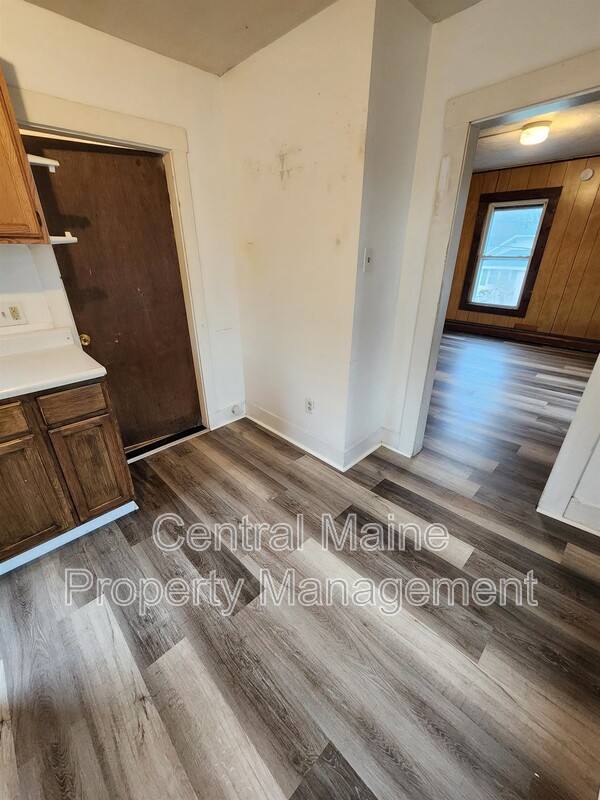 Apartment for rent at 60 Spring St #4, Gardiner, ME 04345