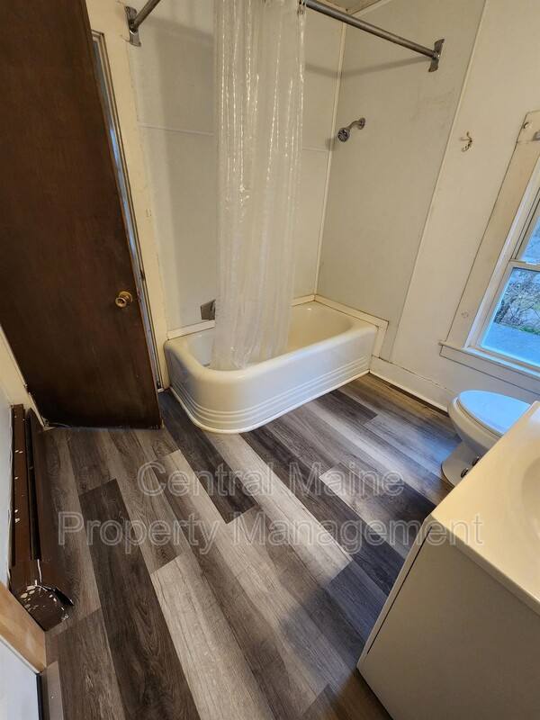 Apartment for rent at 60 Spring St #4, Gardiner, ME 04345
