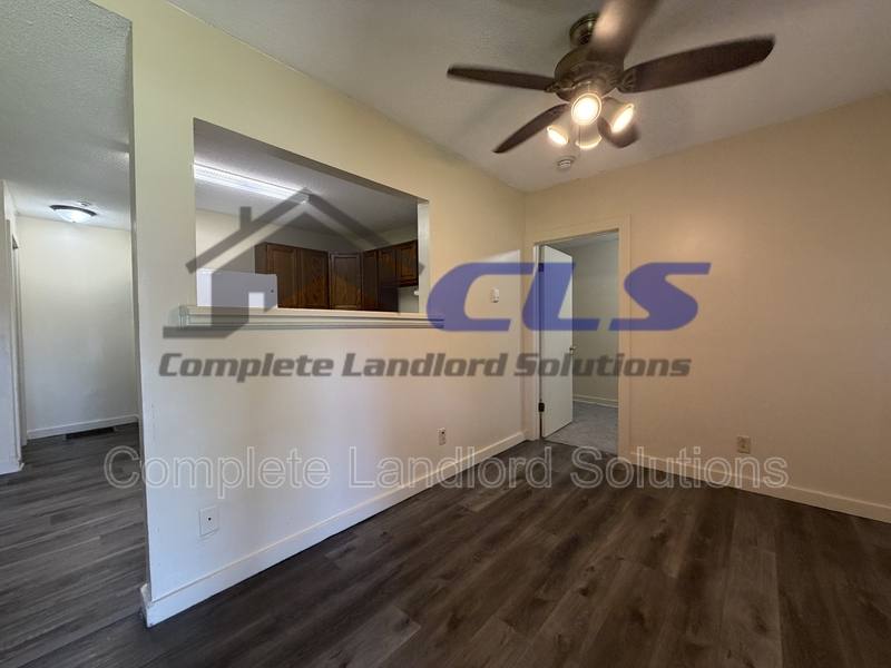 Apartment for rent at 1362 Chestnut St #1, Terre Haute, IN 47807