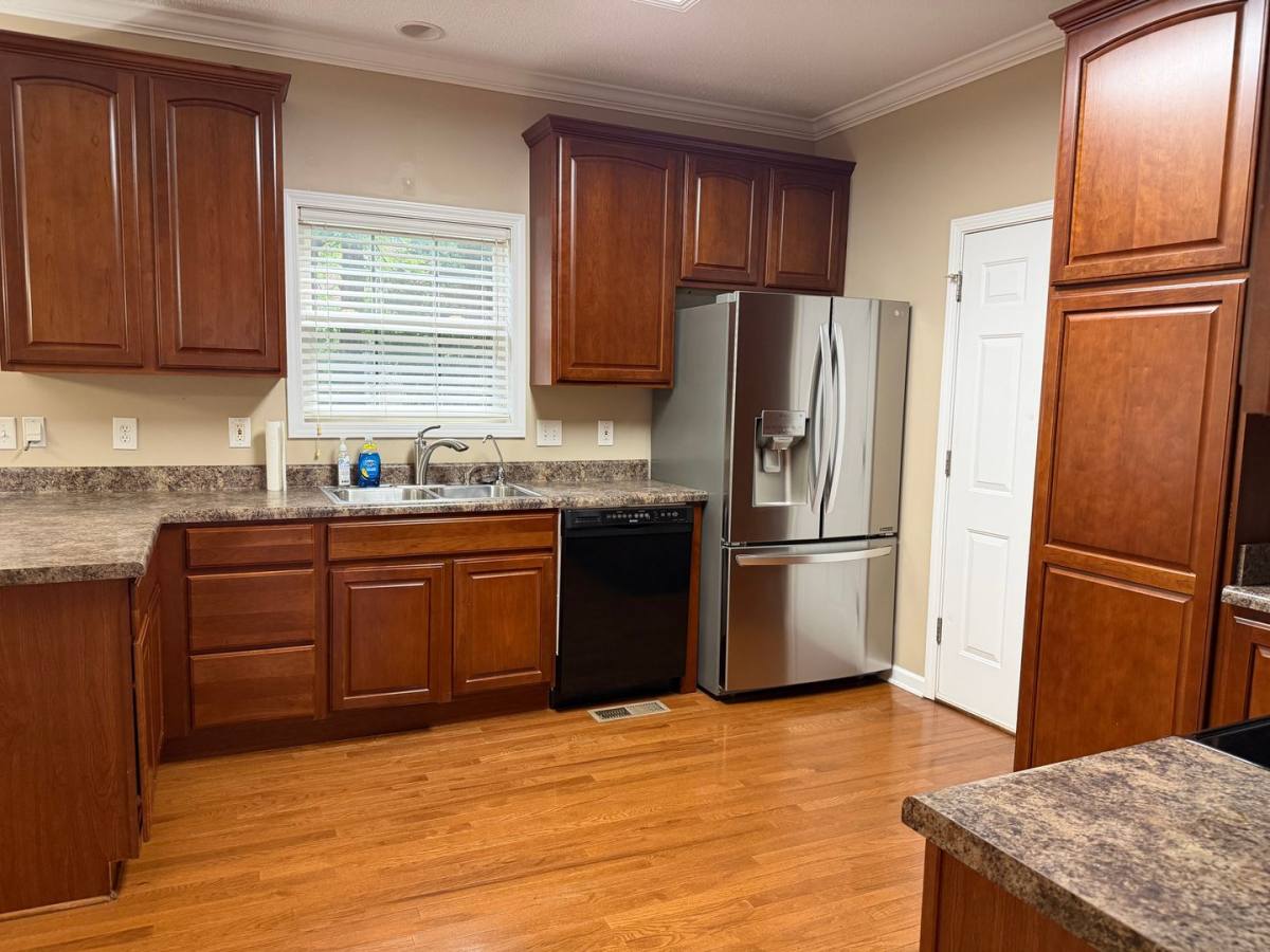 House for rent at 492 Glenshire Lane, Lenoir City, TN 37771