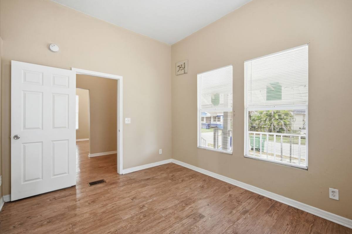 2411 E 18th, Tampa, FL 33605 - House for Rent - Image 7