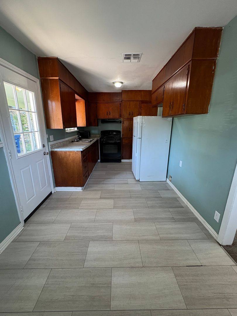 House for rent at 8408 David Dr, Shreveport, LA 71106