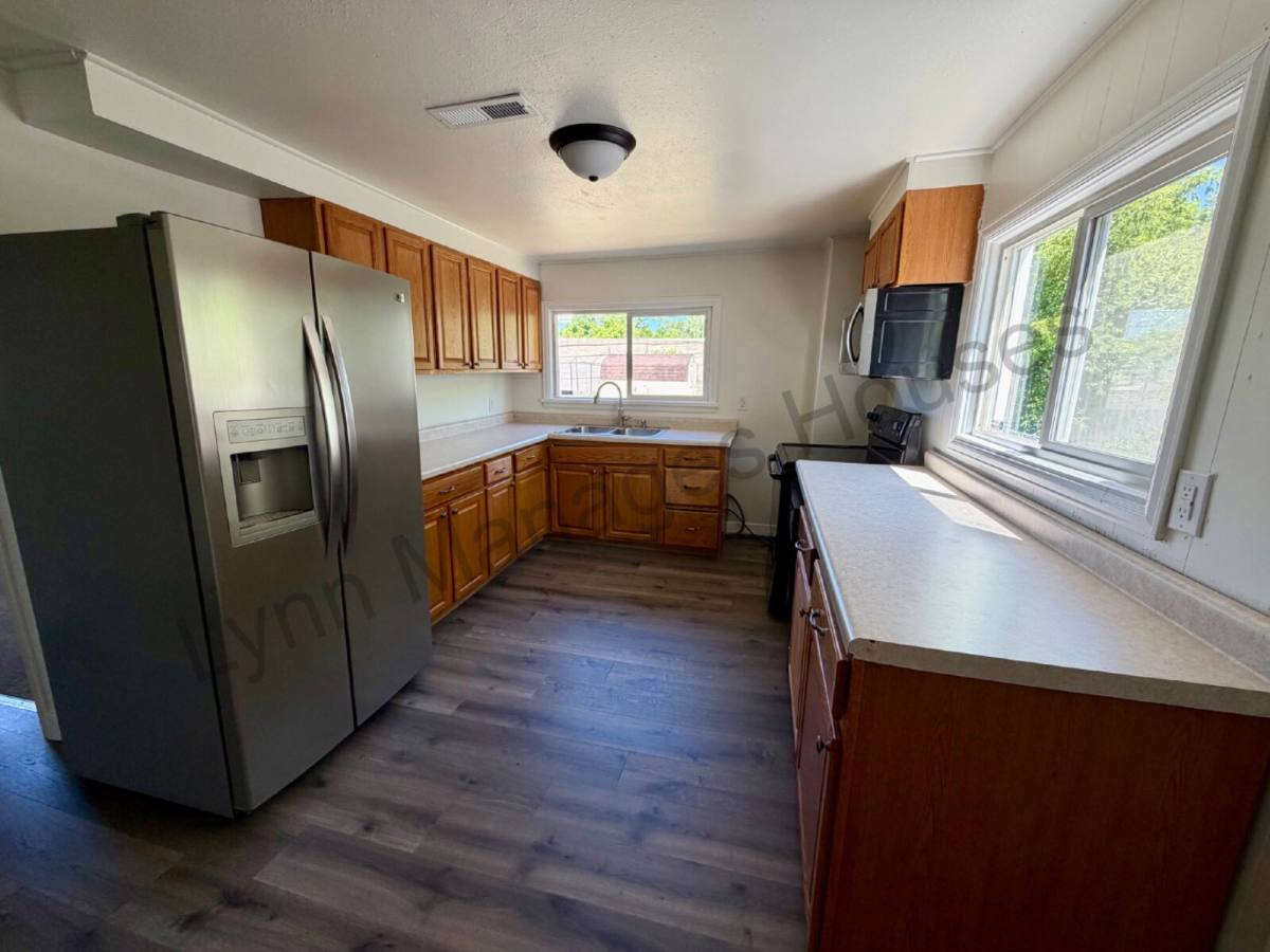 House for rent at 1010 W 20th St, Cheyenne, WY 82001