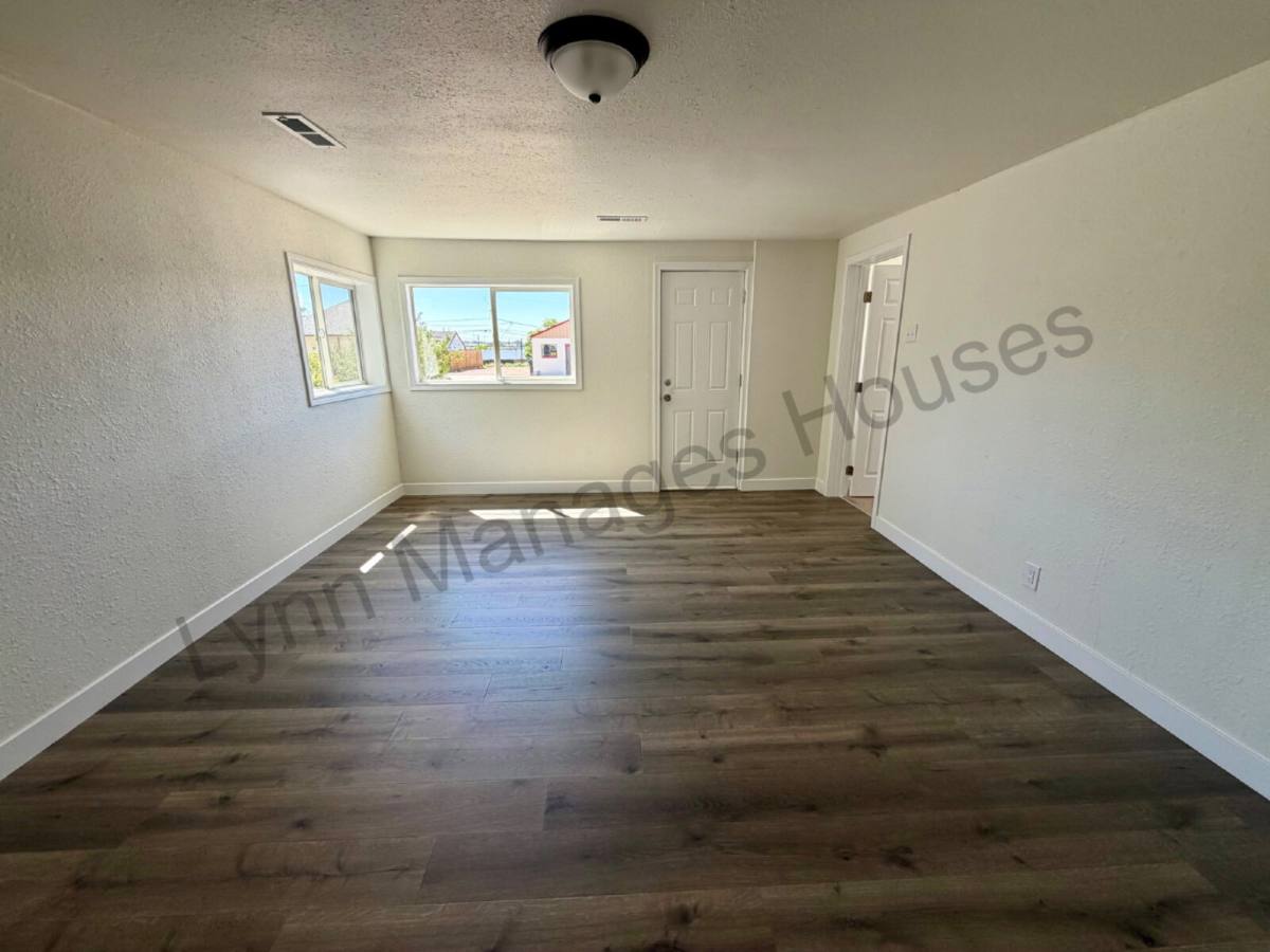 House for rent at 1010 W 20th St, Cheyenne, WY 82001