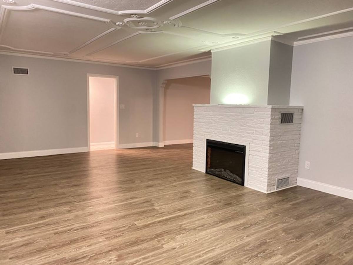 Apartment for rent at 1060 Indian Beach, Sarasota, FL 34234