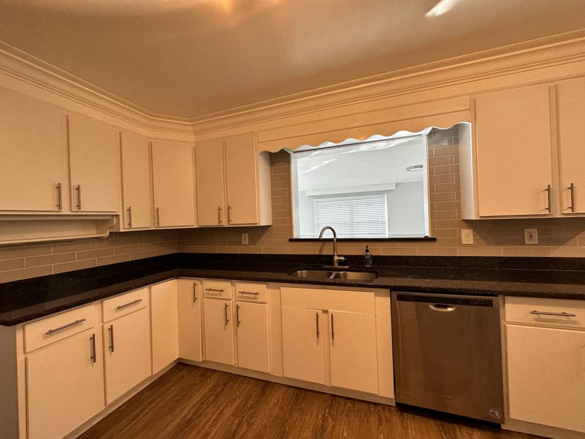 Apartment for rent at 1060 Indian Beach, Sarasota, FL 34234