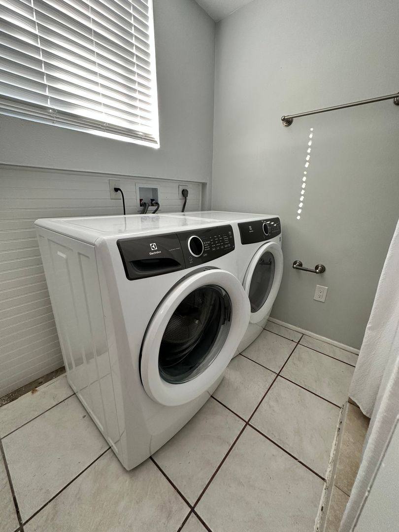Apartment for rent at 1060 Indian Beach, Sarasota, FL 34234