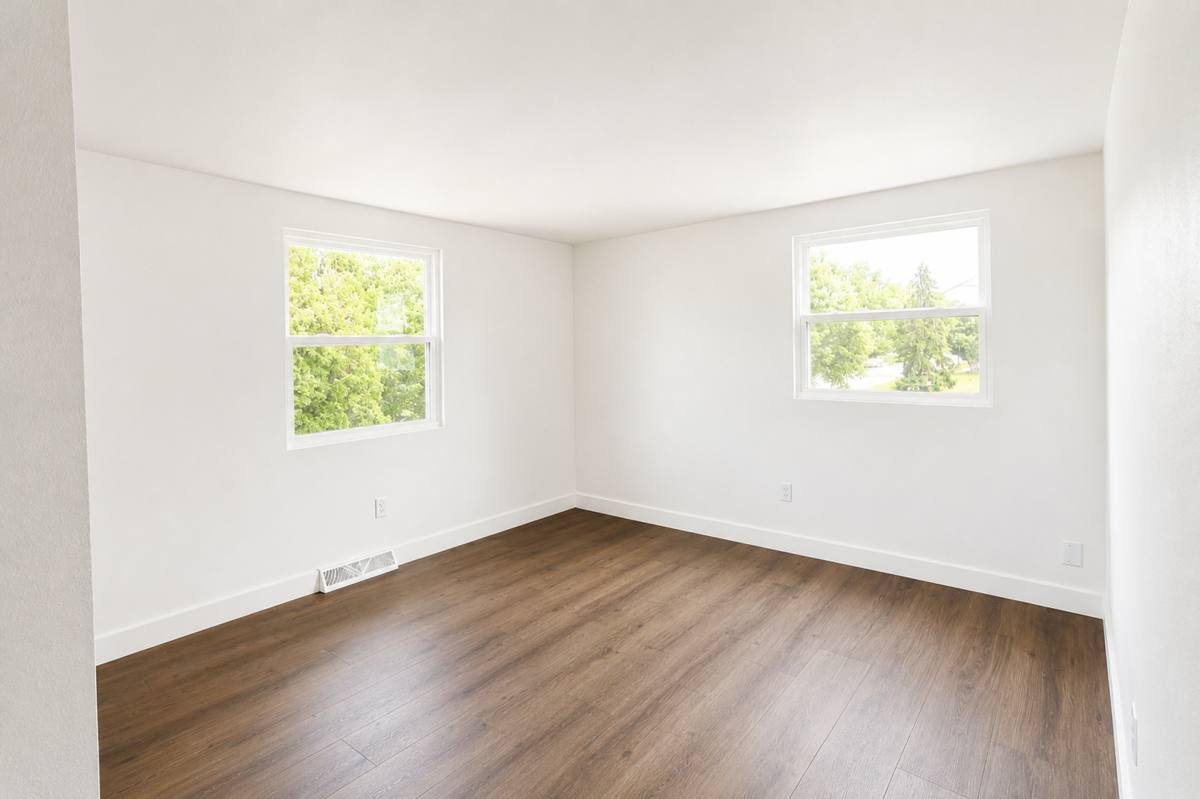 Apartment for rent at 811 Greenwood Court, Oshkosh, WI 54901