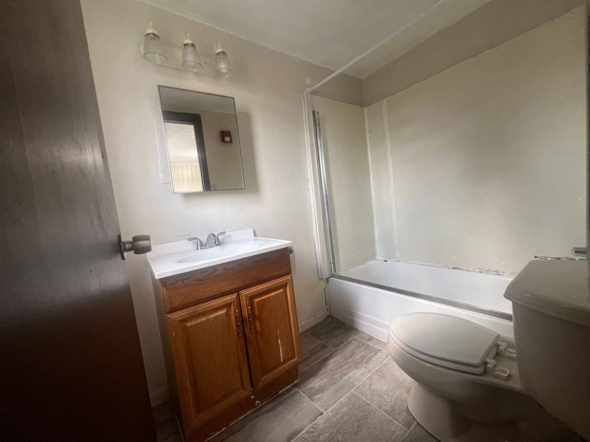 Apartment for rent at 160 6th St, Morgantown, WV 26505