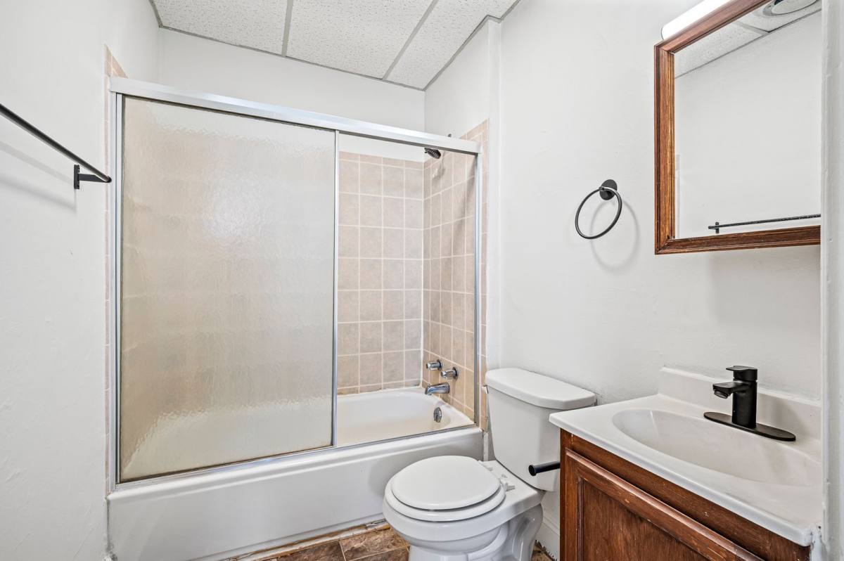 Apartment for rent at 6 E Pike St, Canonsburg, PA 15317