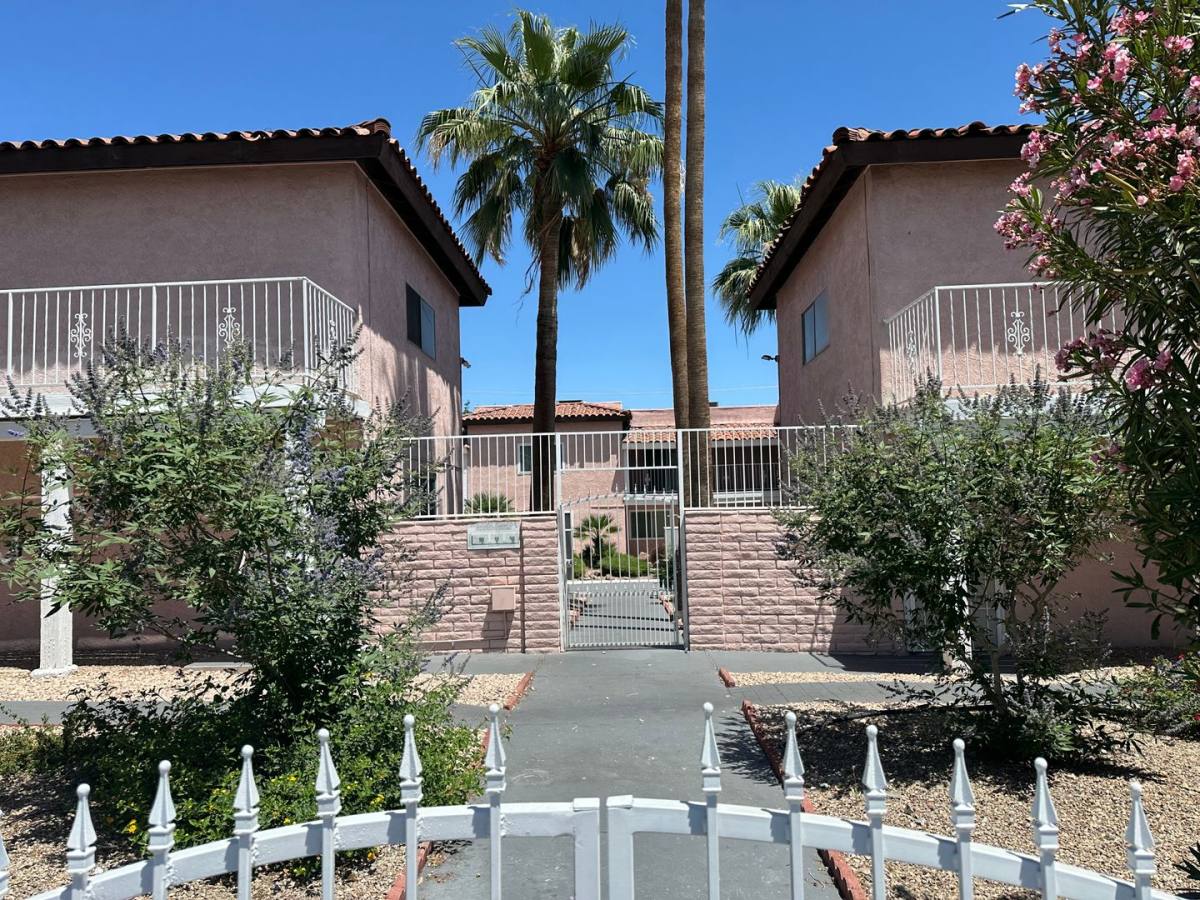 Townhouse for rent at 2274 E Desert Inn Rd, Las Vegas, NV 89169