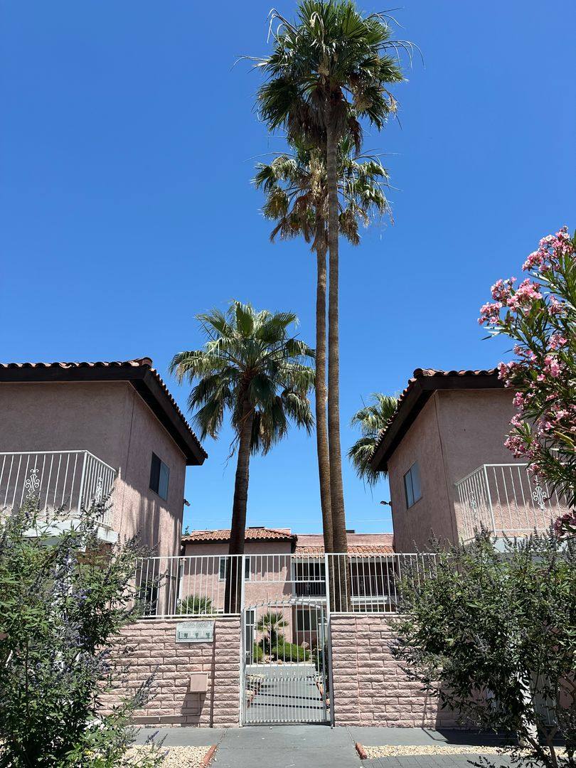 Townhouse for rent at 2274 E Desert Inn Rd, Las Vegas, NV 89169