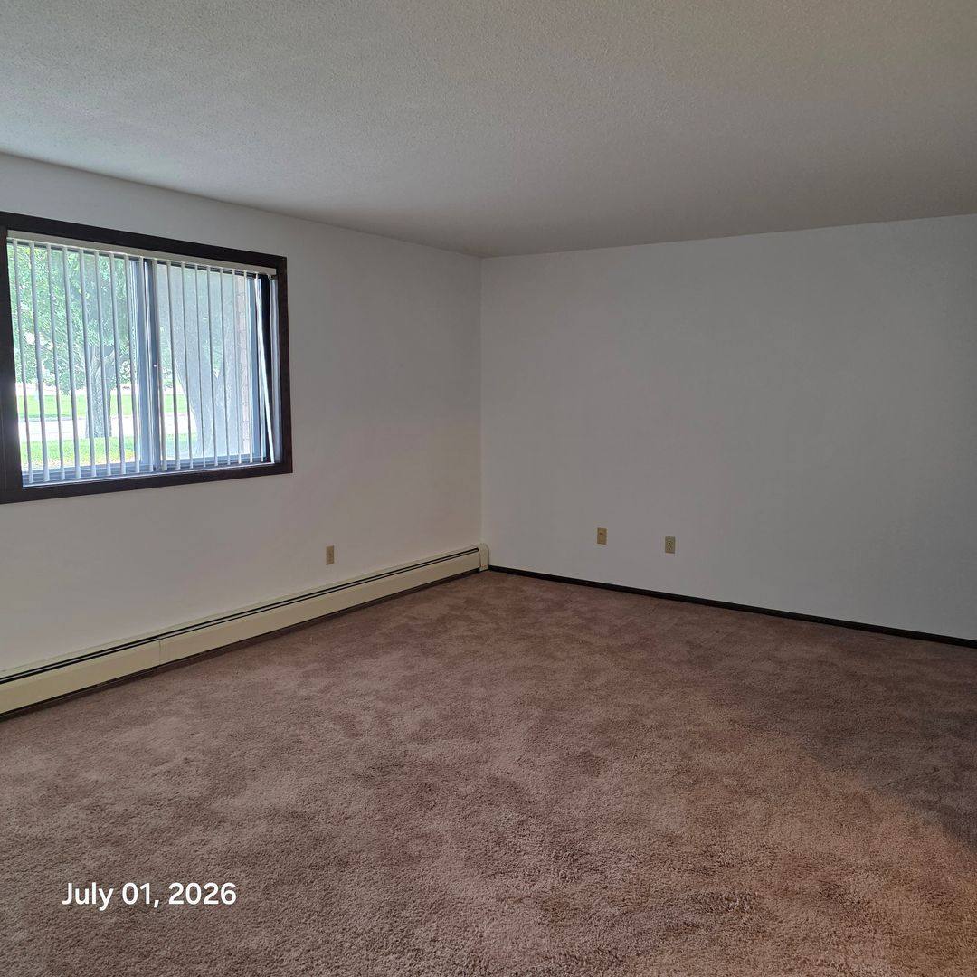 Apartment for rent at 1927 Hartle Ave, Owatonna, MN 55060